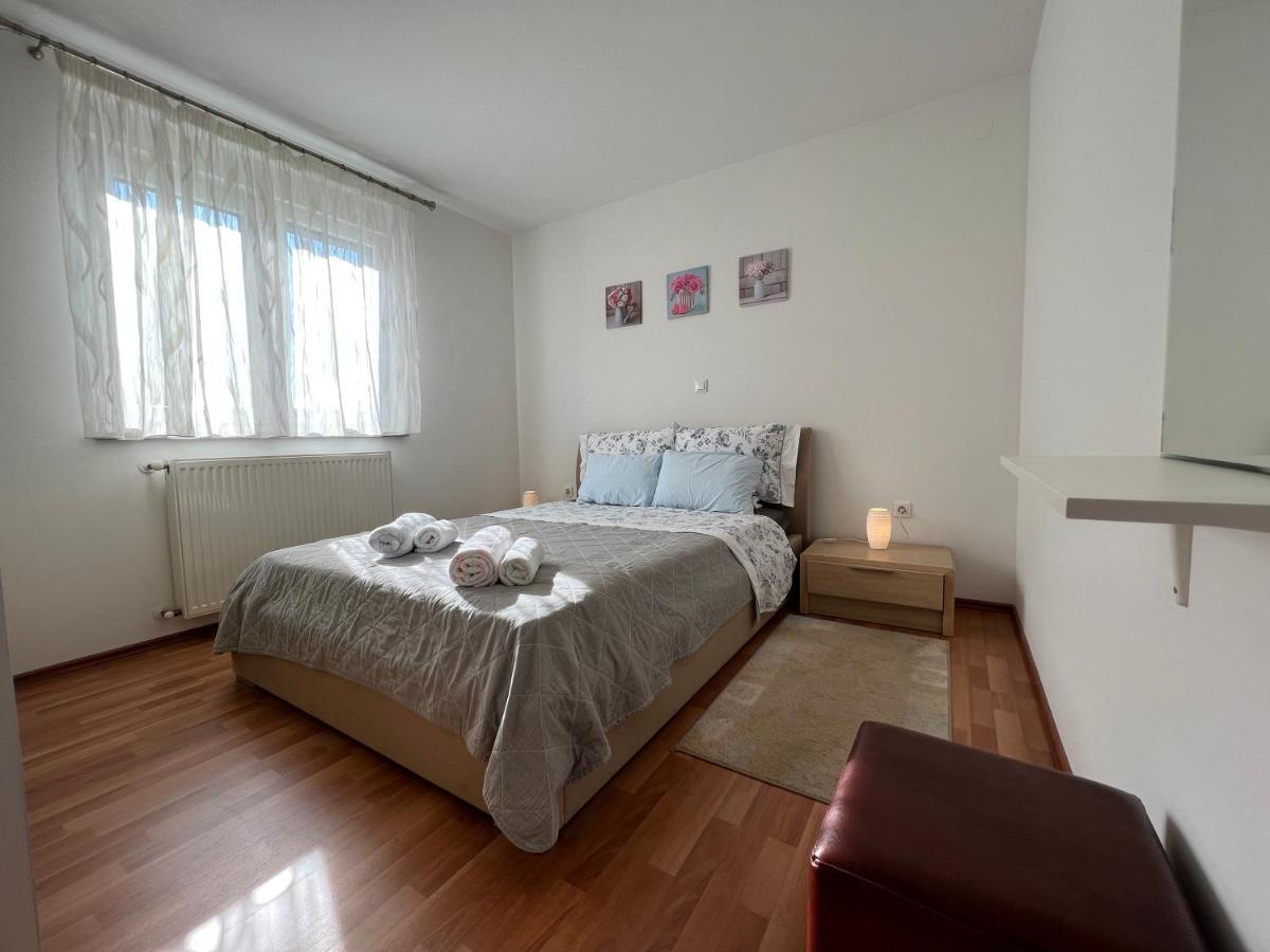 شقة Apartman Ruza بولا المظهر الخارجي الصورة